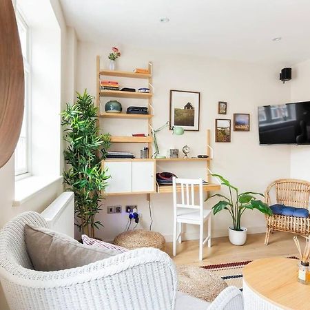Large Luxury Studio In Heart Of Richmond ريتشموند المظهر الخارجي الصورة